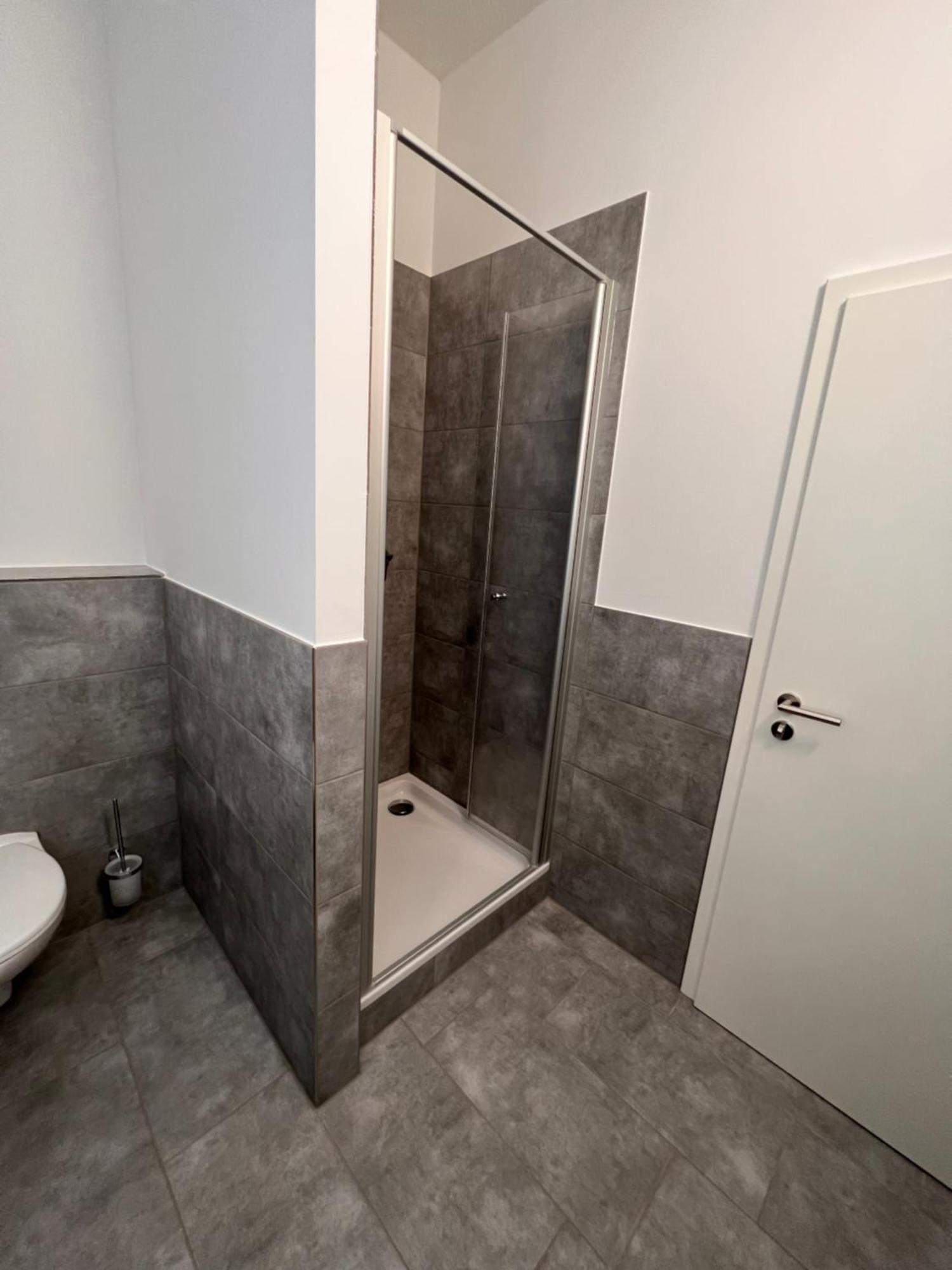 24Seven Apartments - Self Check-In アルトドルフ エクステリア 写真